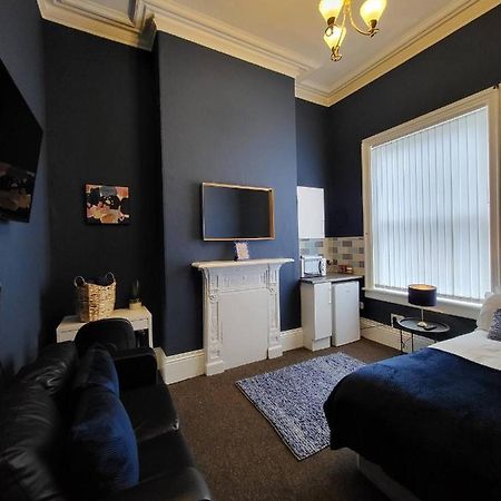 Large Digbeth Double Room Shared Bathroom Birmingham Eksteriør billede