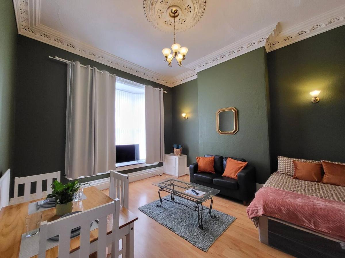 Large Digbeth Double Room Shared Bathroom Birmingham Eksteriør billede